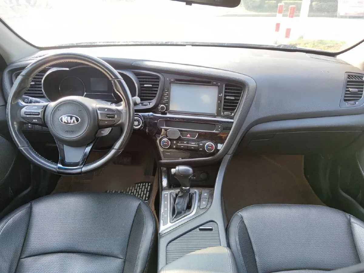 2014 Kia K5 2.0L 162HP L4 6AT,autocango,china used car exporter,china ev exporter,chinese used car exporter,chinese used ev exporter
