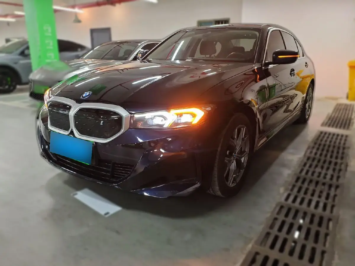 2024 BMW i3 BEV 70KWH