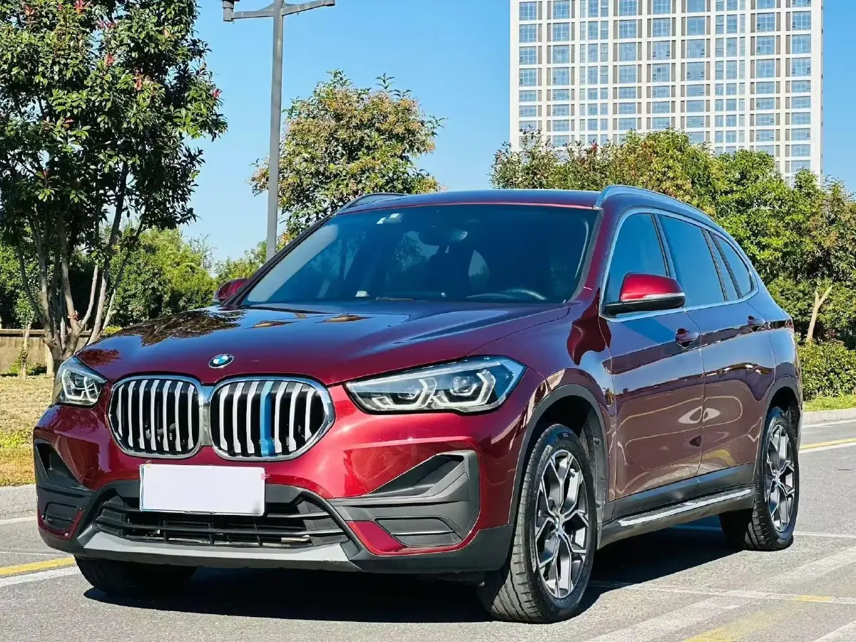 2021 BMW X1 2.0T 192HP L4 7DCT
