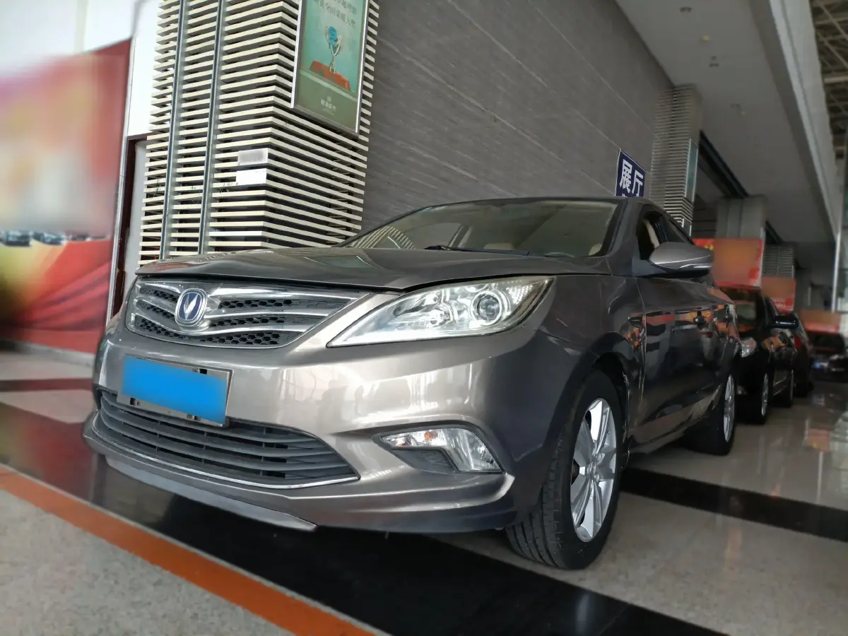 2015 ChangAn Eado 1.6L 125HP L4 5MT