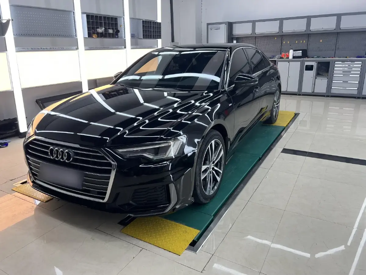 2019 Audi A6L 2.0T 190HP L4 7DCT