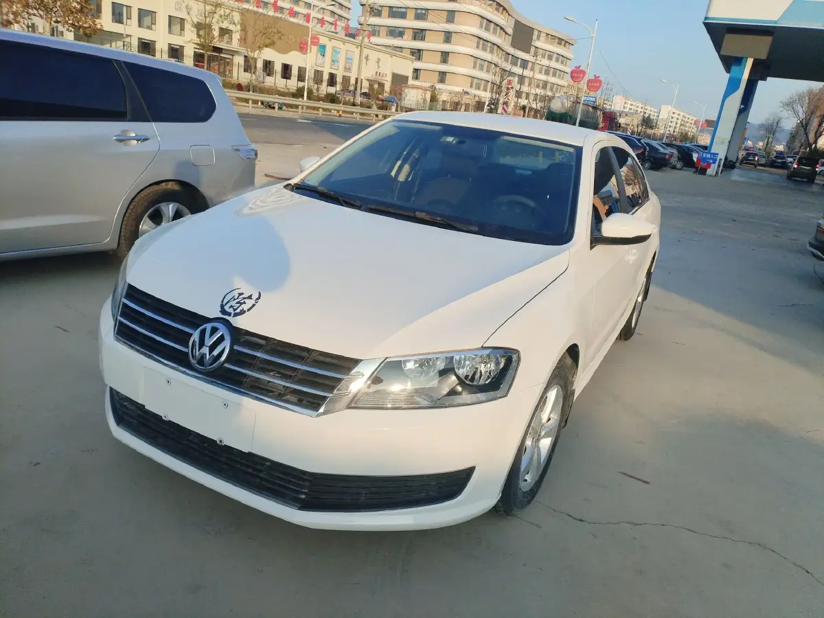 2013 Volkswagen Lavida 1.6L 110HP L4 5MT