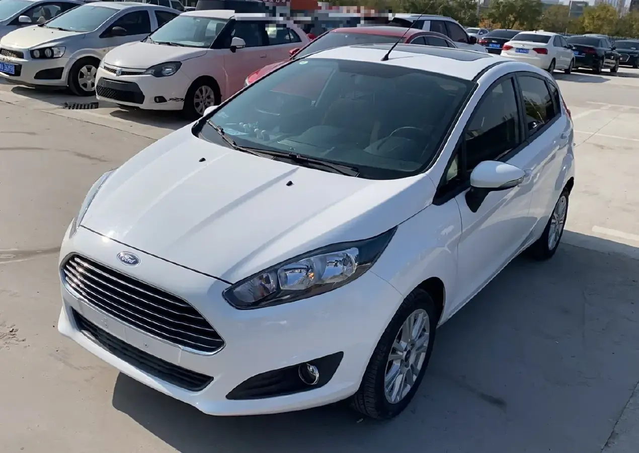 2013 Ford Fiesta 1.5L 110HP L4 6DCT