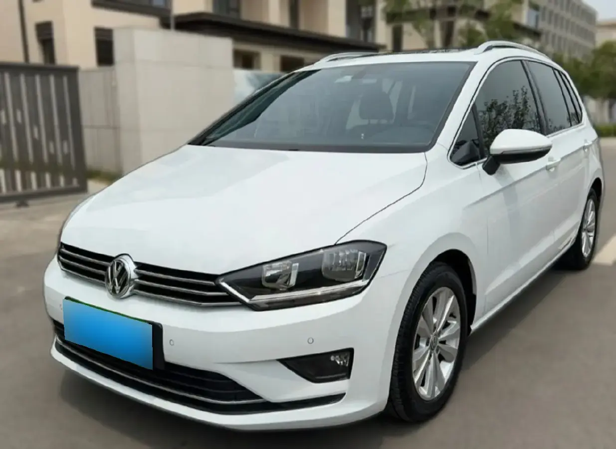 2016 Volkswagen Golf Sportsvan 1.4T 131HP L4 7DCT