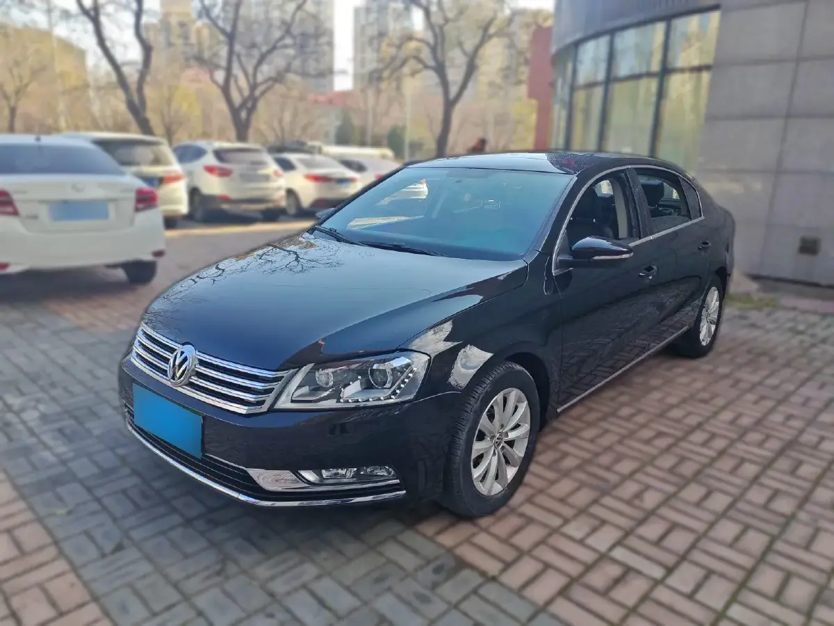 2013 Volkswagen Magotan 2.0T 200HP L4 6DCT