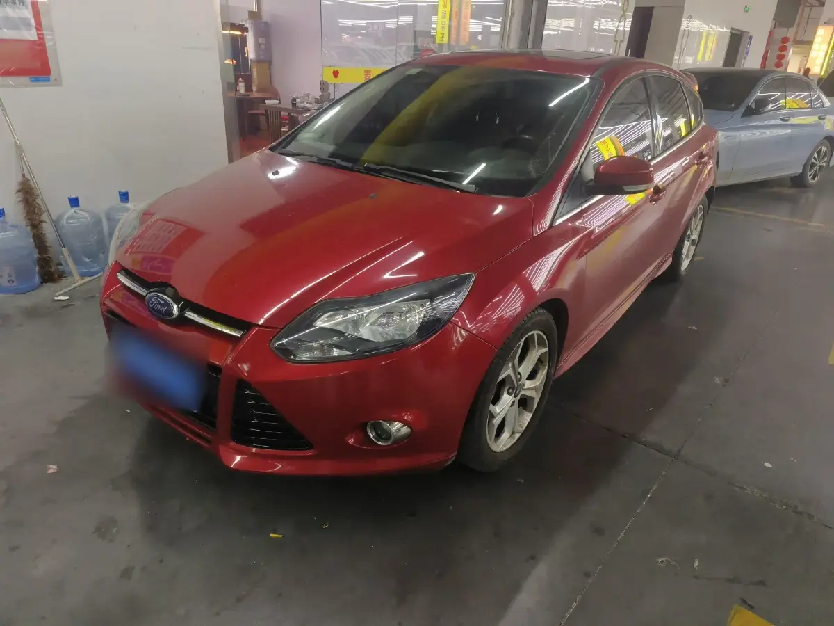 2012 Ford Focus 2.0L 170HP L4 6DCT