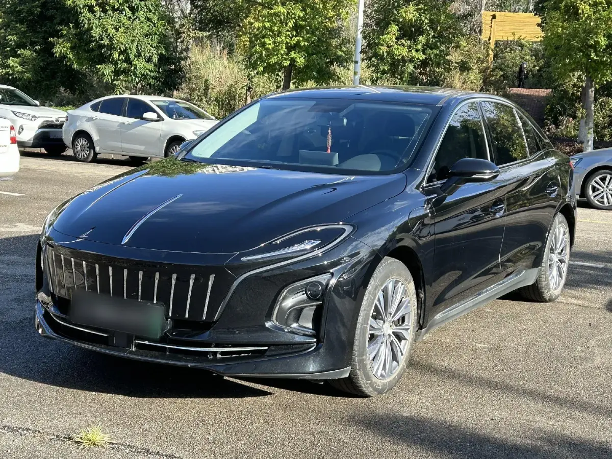 2022 HongQi E-QM5 BEV 54KWH