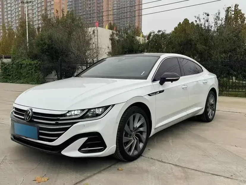 2024 Volkswagen CC 2.0T 220HP L4 7DCT