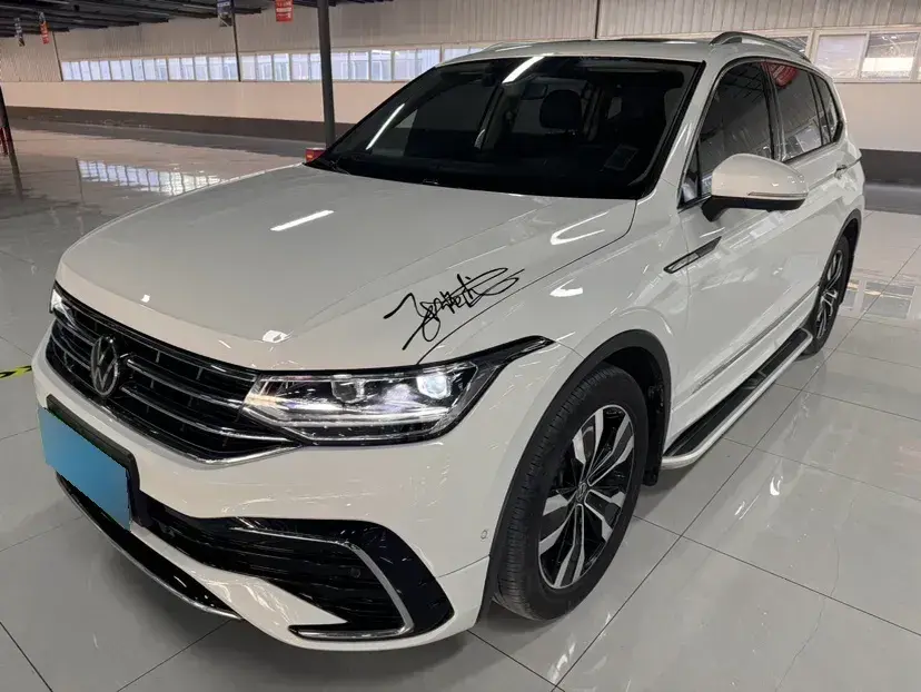 2023 Volkswagen Tiguan L 2.0T 186HP L4 7DCT
