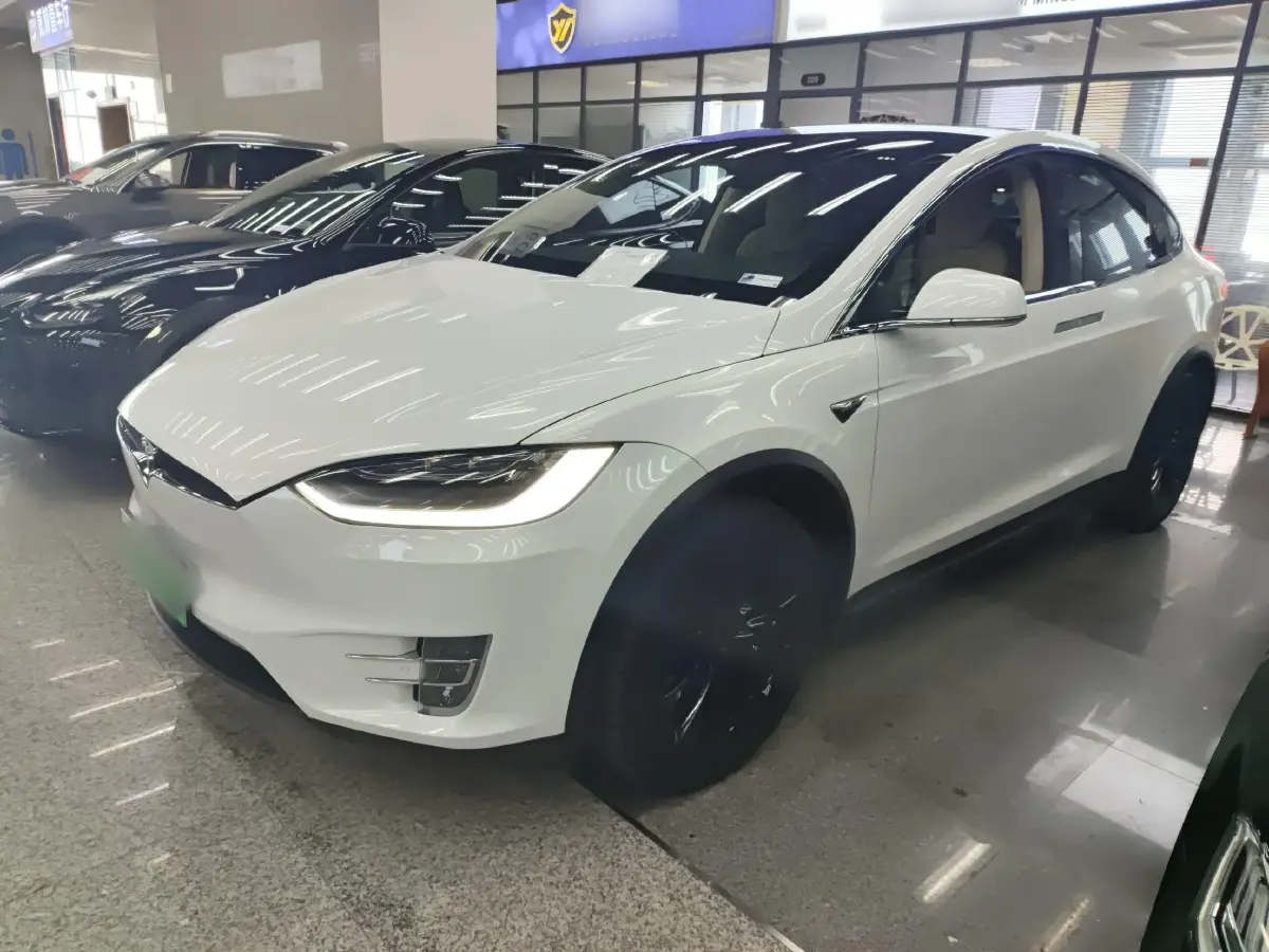 2016 Tesla Model X BEV 90KWH