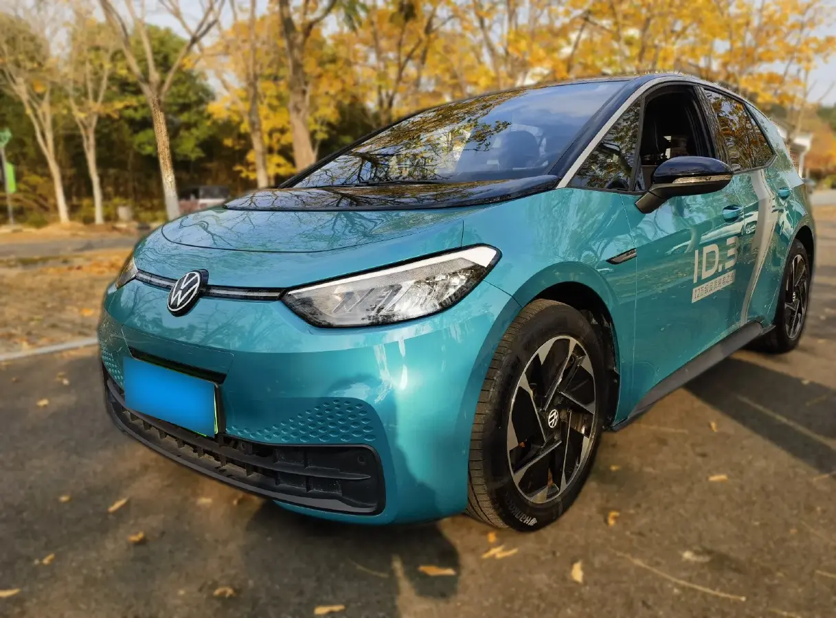 2023 Volkswagen ID.3 BEV 52.8KWH