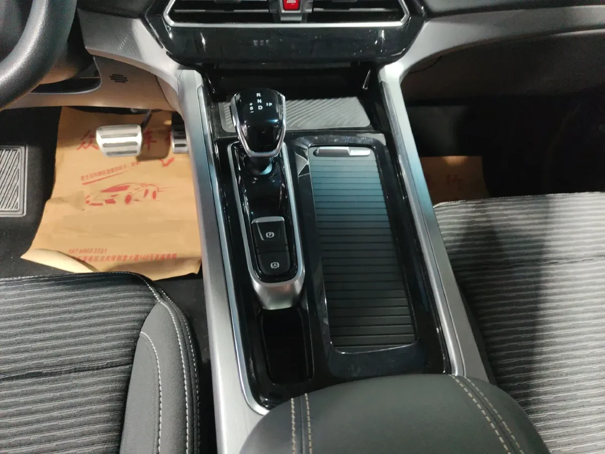 2020 JAC JiaYue X7 1.5T 174HP L4 6DCT,autocango,china used car exporter,china ev exporter,chinese used car exporter,chinese used ev exporter