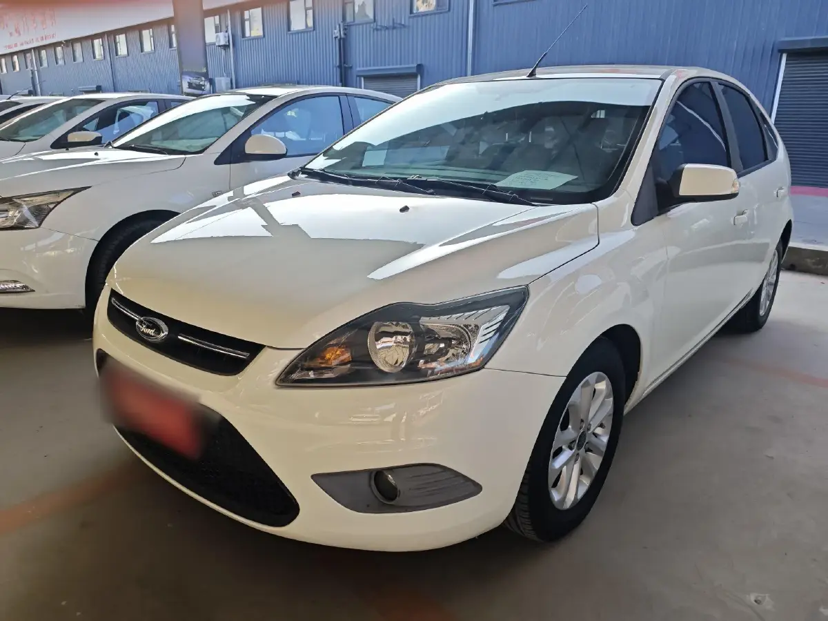 2013 Ford Focus 1.8L 124HP L4 4AT