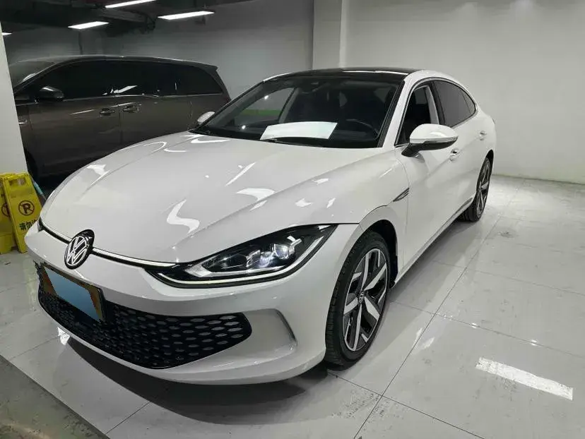 2025 Volkswagen Lamando 1.4T 150HP L4 7DCT