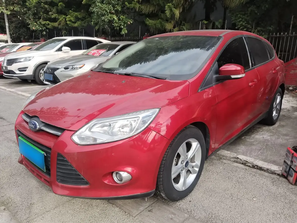 2012 Ford Focus 1.6L 125HP L4 6DCT