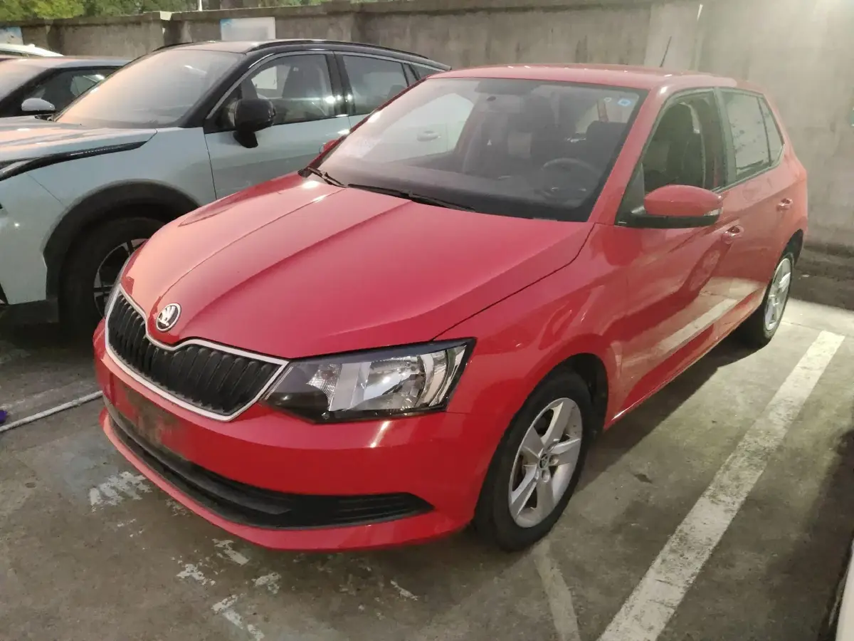 2016 Skoda Fabia 1.4L 90HP L4 6AT