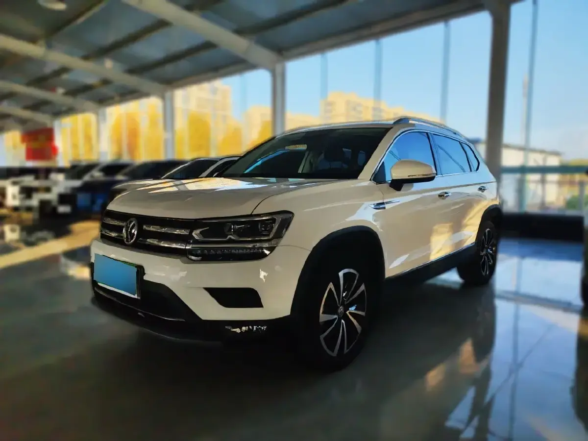 2020 Volkswagen Tharu 2.0T 186HP L4 7DCT