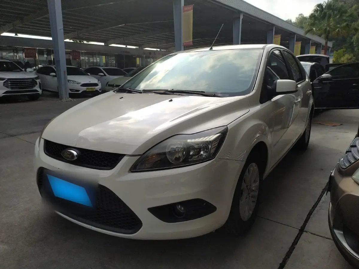 2013 Ford Focus 1.8L 124HP L4 4AT