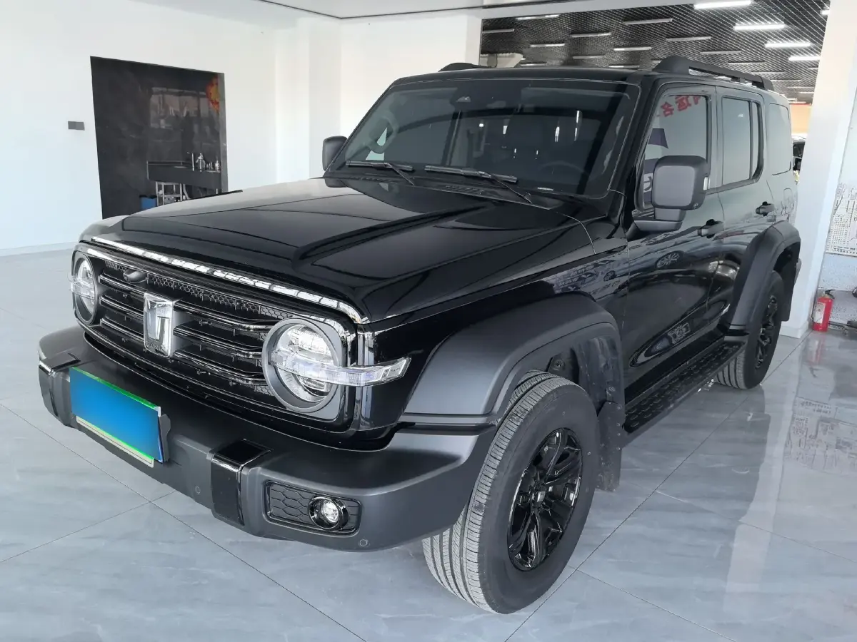 2021 Tank 300 2.0T 227HP L4 8AT