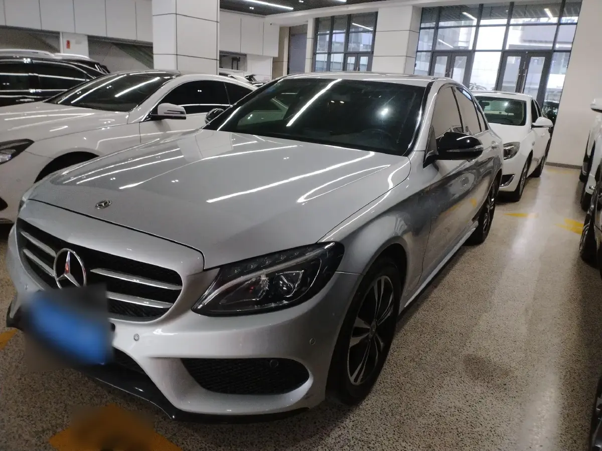 2017 Mercedes-Benz C Class 2.0T 184HP L4 7AT