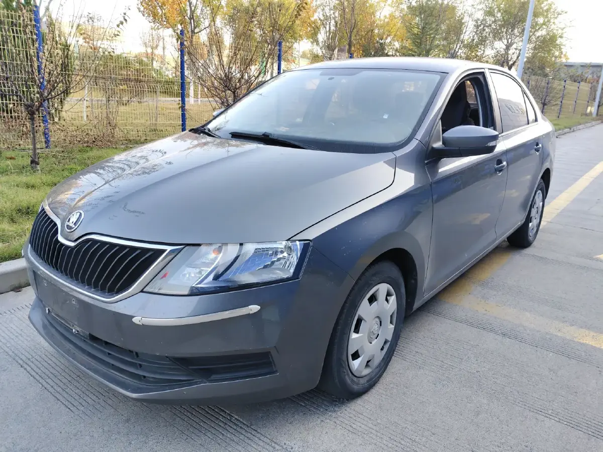 2018 Skoda Rapid 1.4L 90HP L4 5MT