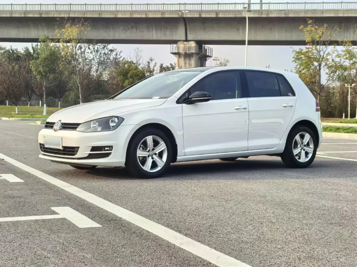 2017 Volkswagen Golf 1.4T 131HP L4 7DCT