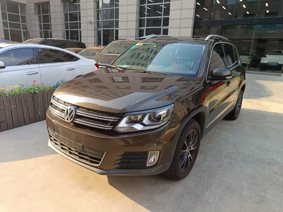 2015 Volkswagen Tiguan 1.8T 160HP L4 6AT