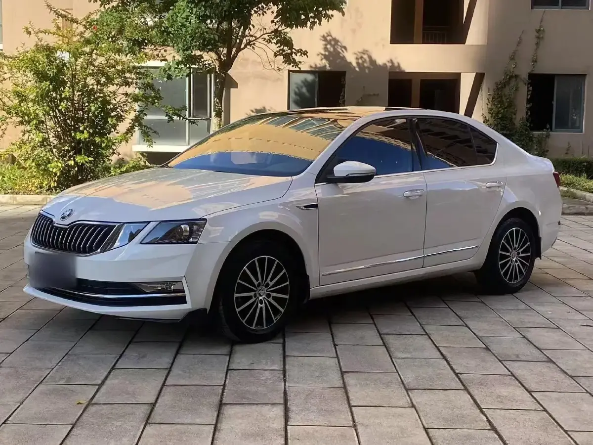 2019 Skoda Octavia 1.5L 116HP L4 6AT