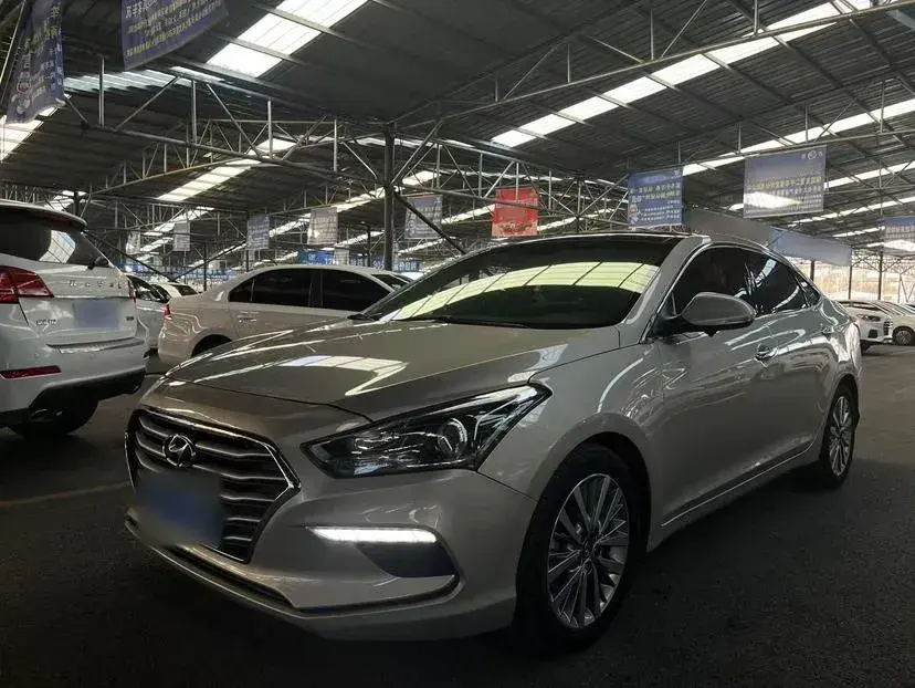 2017 Hyundai Mistra 1.8L 143HP L4 6AT