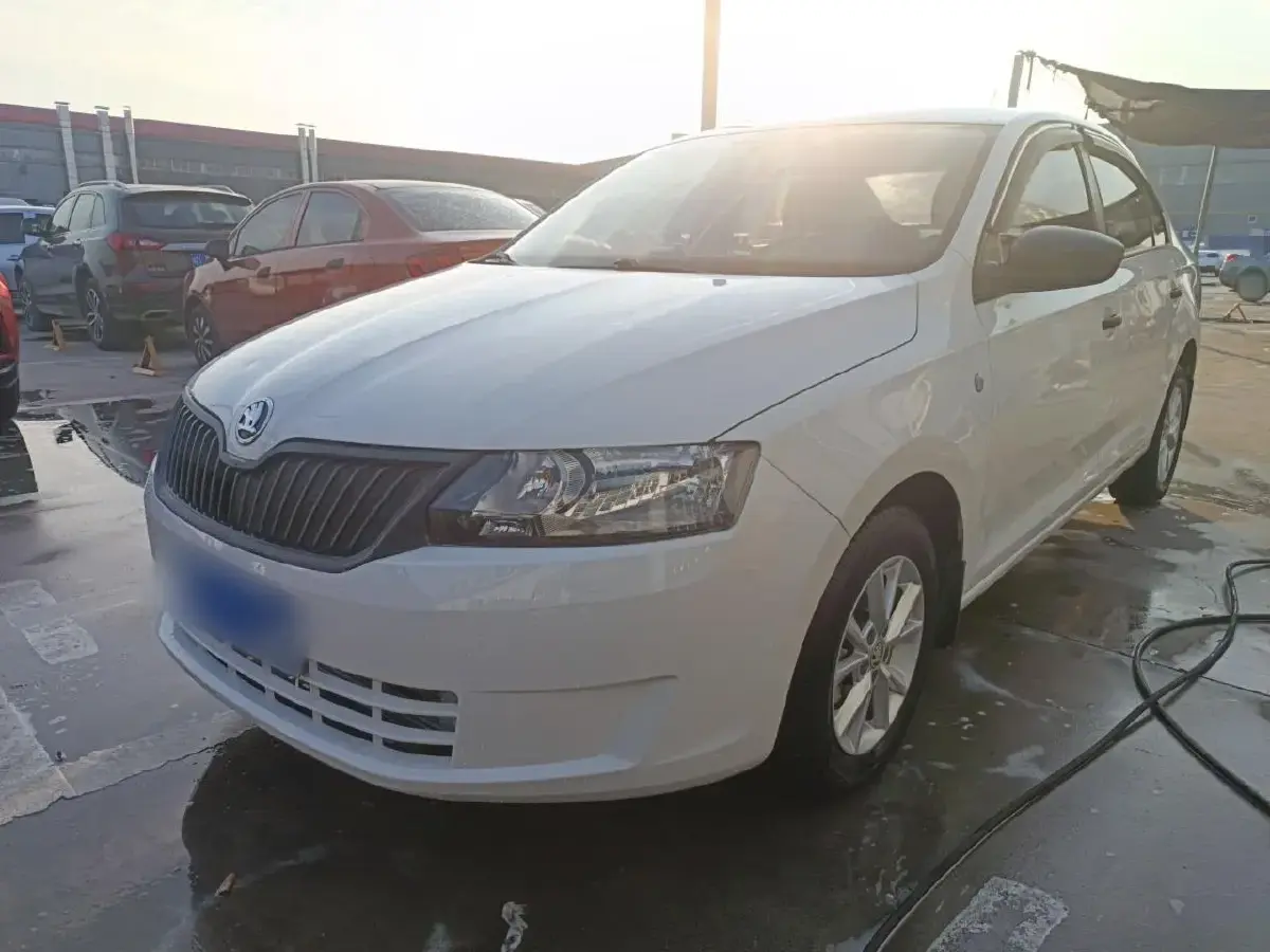 2016 Skoda Rapid 1.4L 90HP L4 5MT