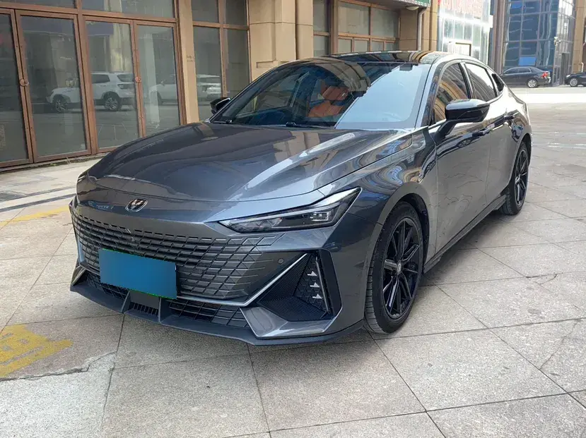 2022 ChangAn UNI-V 1.5T 188HP L4 7DCT