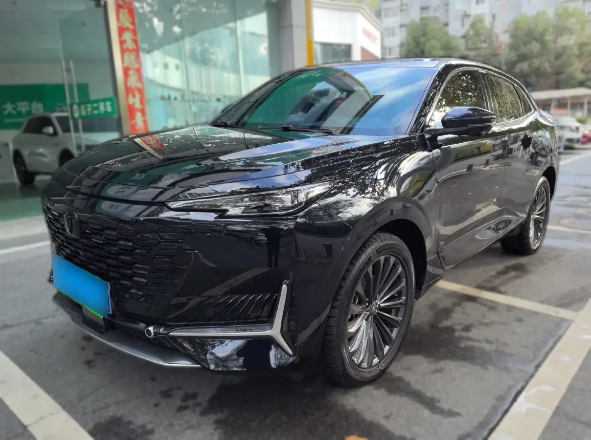 2021 ChangAn UNI-K 2.0T 233HP L4 8AT