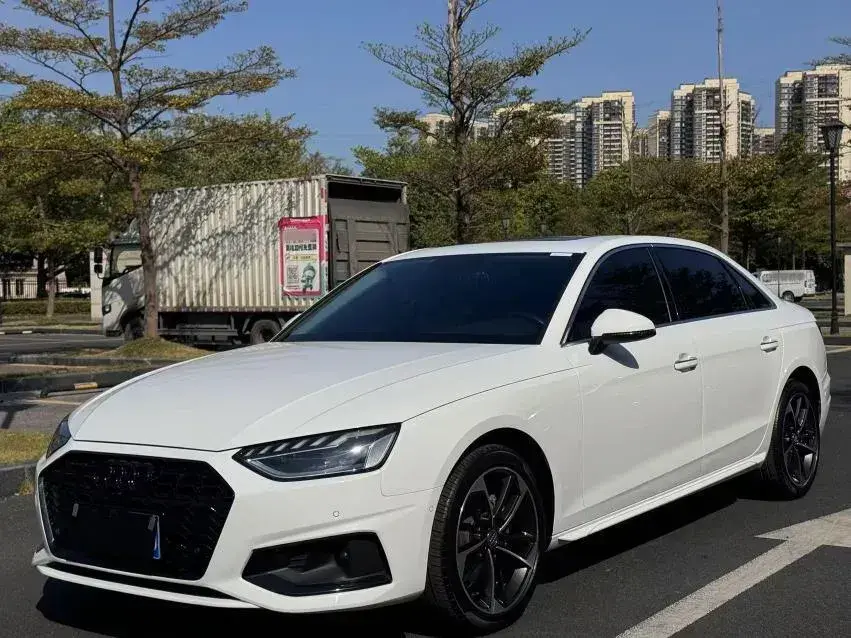 2020 Audi A4L 2.0T 190HP L4 7DCT