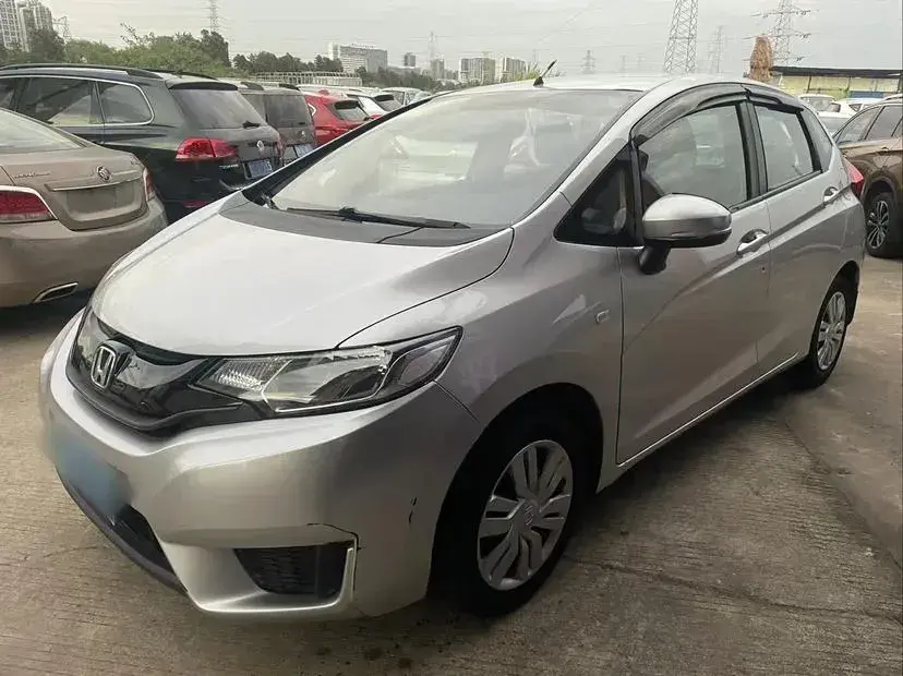 2014 Honda Fit 1.5L 131HP L4 CVT