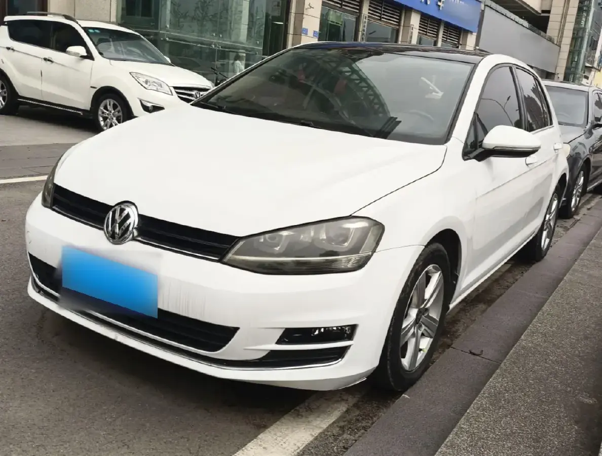 2014 Volkswagen Golf 1.4T 131HP L4 7DCT