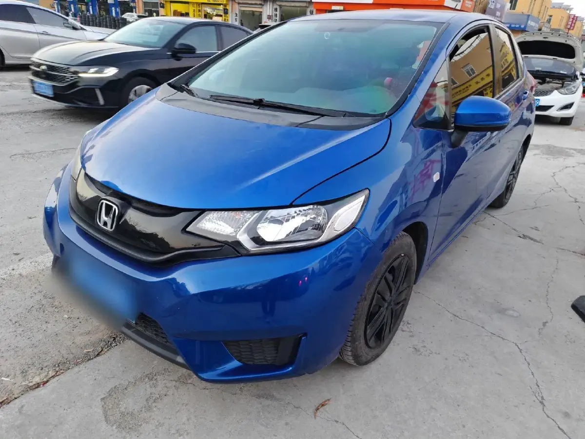 2016 Honda Fit 1.5L 131HP L4 CVT