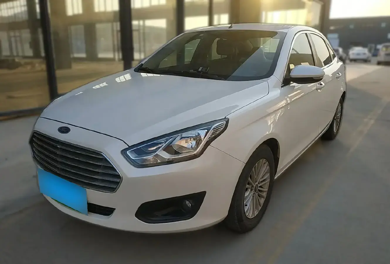 2015 Ford Escort 1.5L 113HP L4 6AT