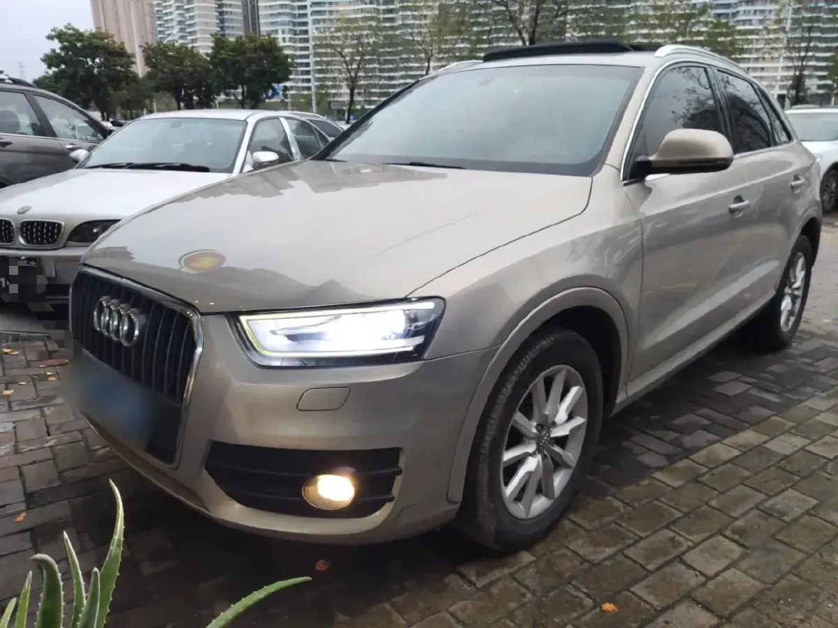 2012 Audi Q3 2.0T 170HP L4 7DCT