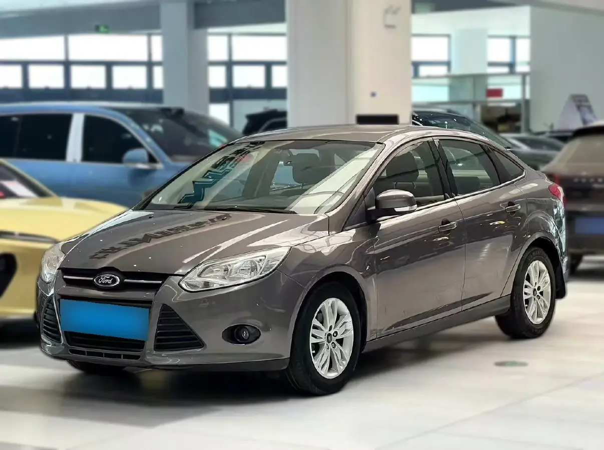 2012 Ford Focus 1.6L 125HP L4 6DCT