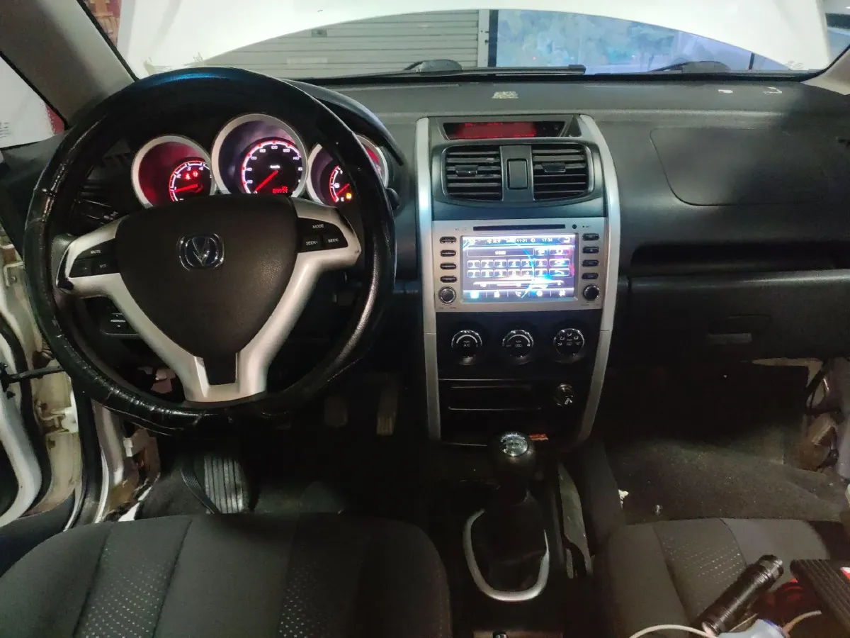 2014 ChangAn CX20 1.4L 101HP L4 5MT,autocango,china used car exporter,china ev exporter,chinese used car exporter,chinese used ev exporter