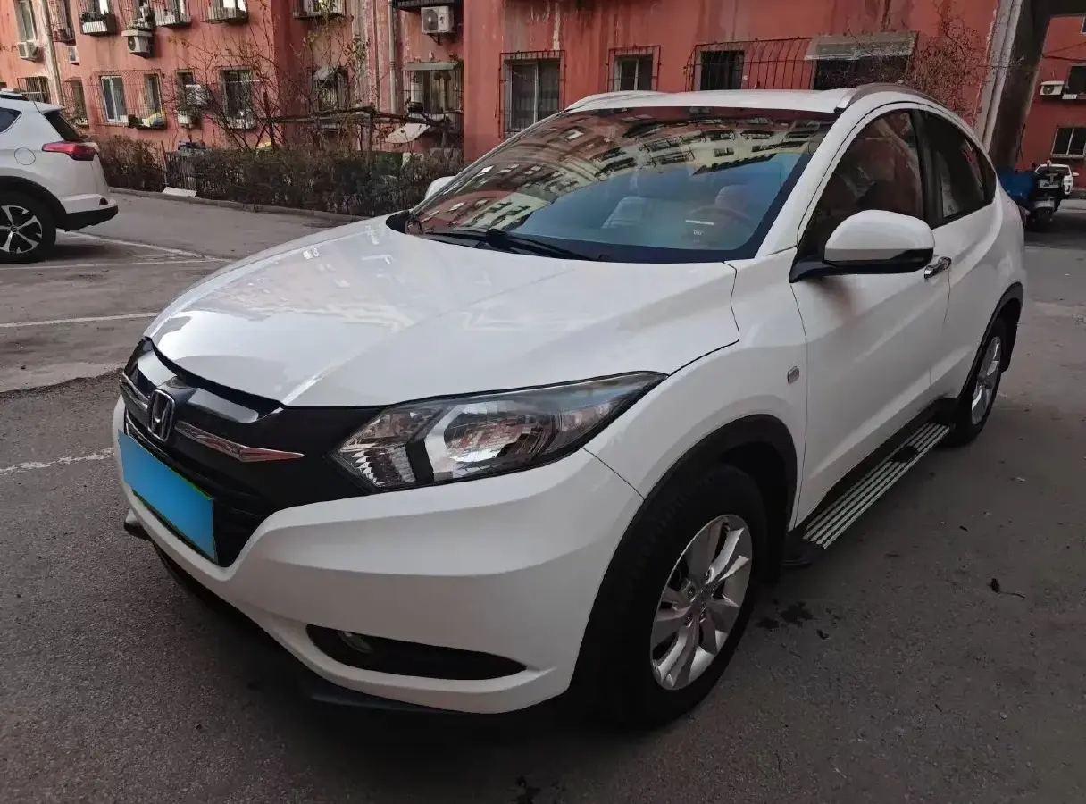 2015 Honda Vezel 1.8L 136HP L4 CVT