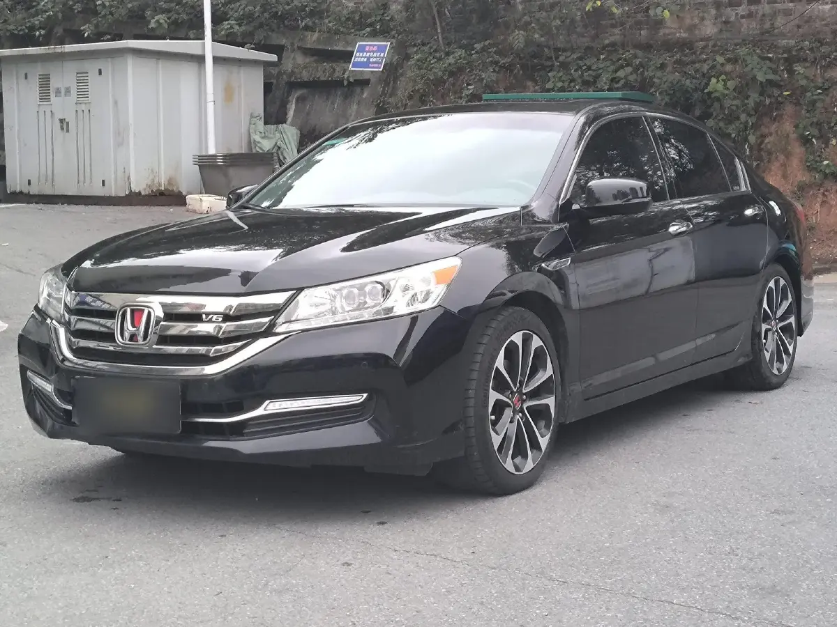 2015 Honda Accord 3.0L 261HP V6 6AT