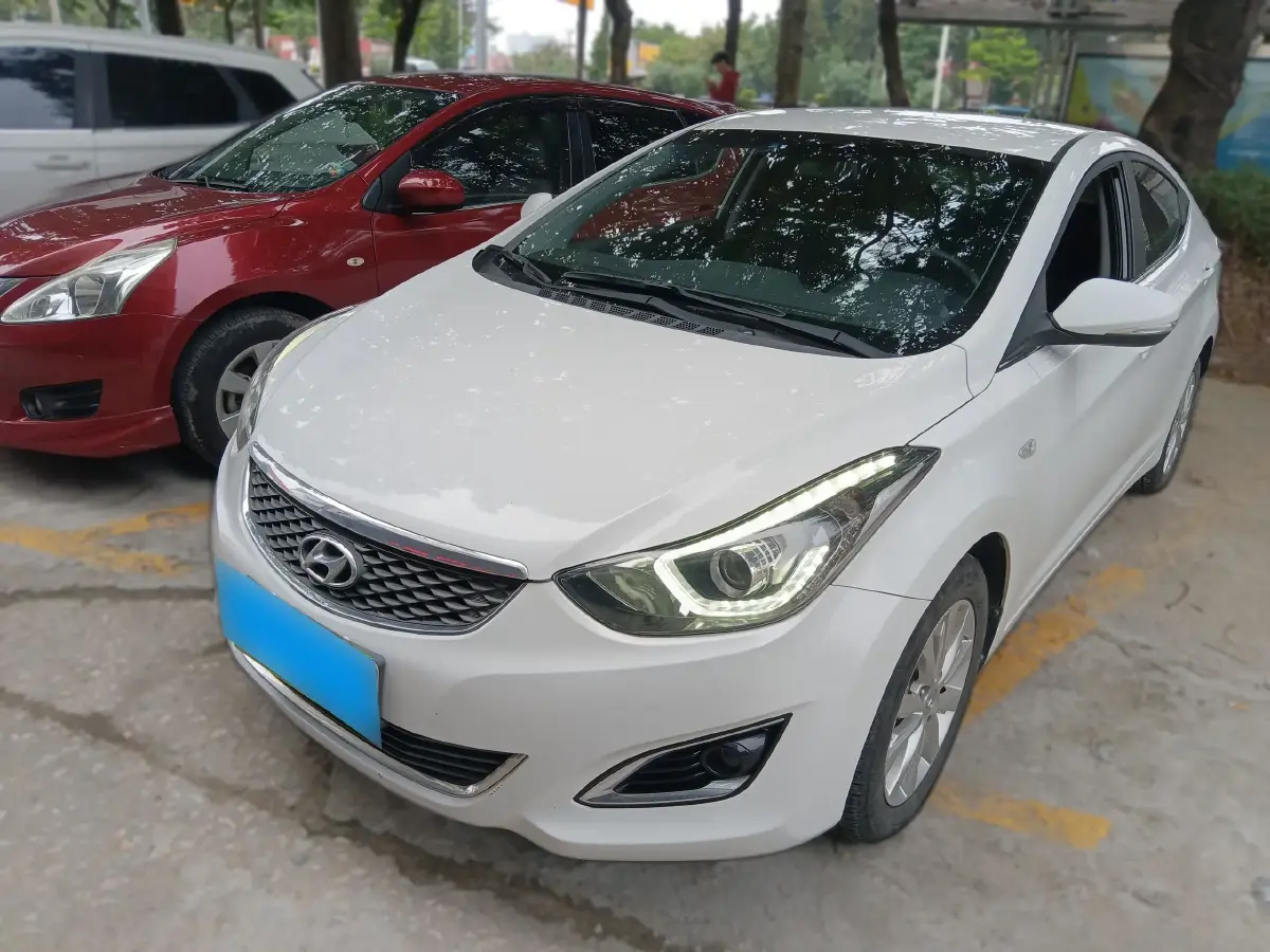 2016 Hyundai Elantra 1.6L 128HP L4 6AT