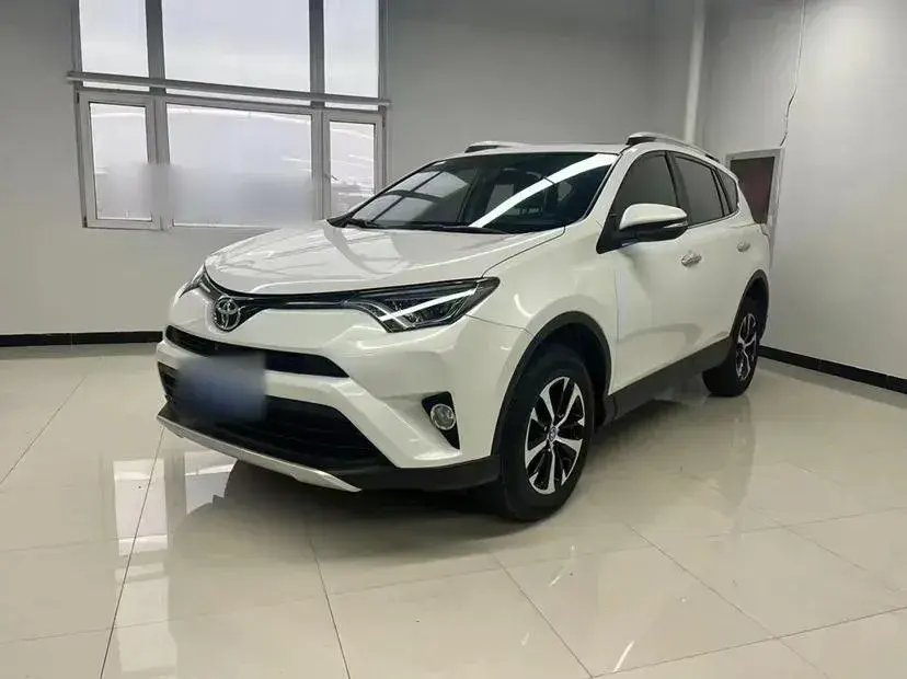 2016 Toyota RAV4 2.0L 151HP L4 CVT