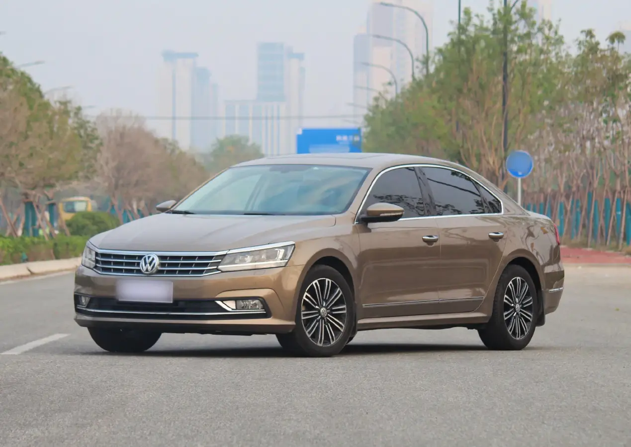 2017 Volkswagen Passat 1.8T 180HP L4 7DCT