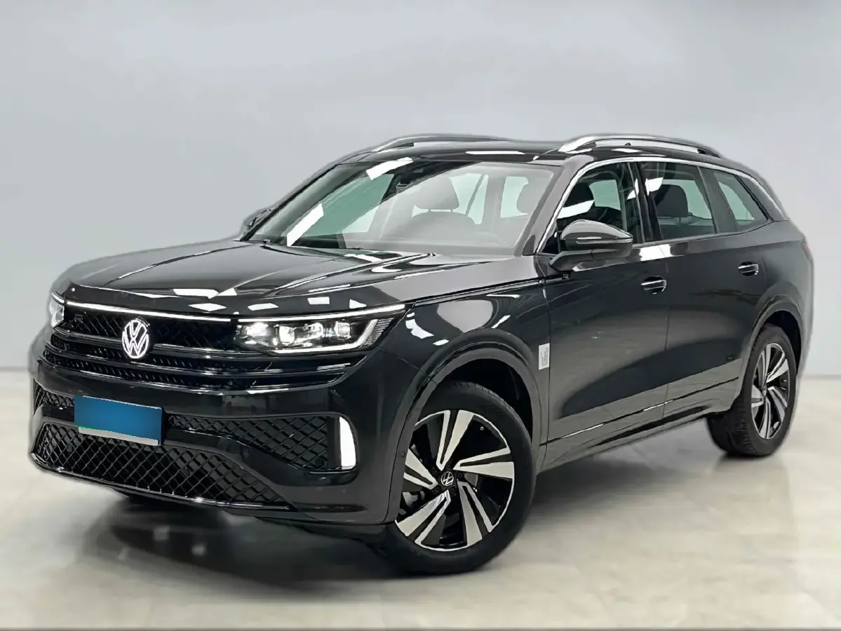 2023 Volkswagen Tavendor 2.0T 220HP L4 7DCT