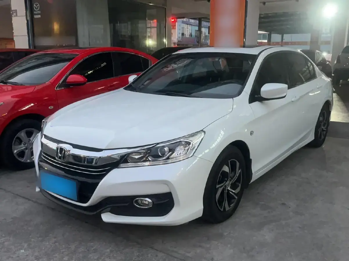 2016 Honda Accord 2.0L 155HP L4 CVT