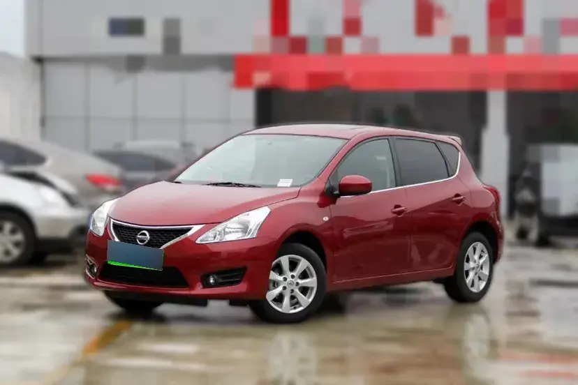 2013 Nissan Tiida 1.6L 126HP L4 CVT