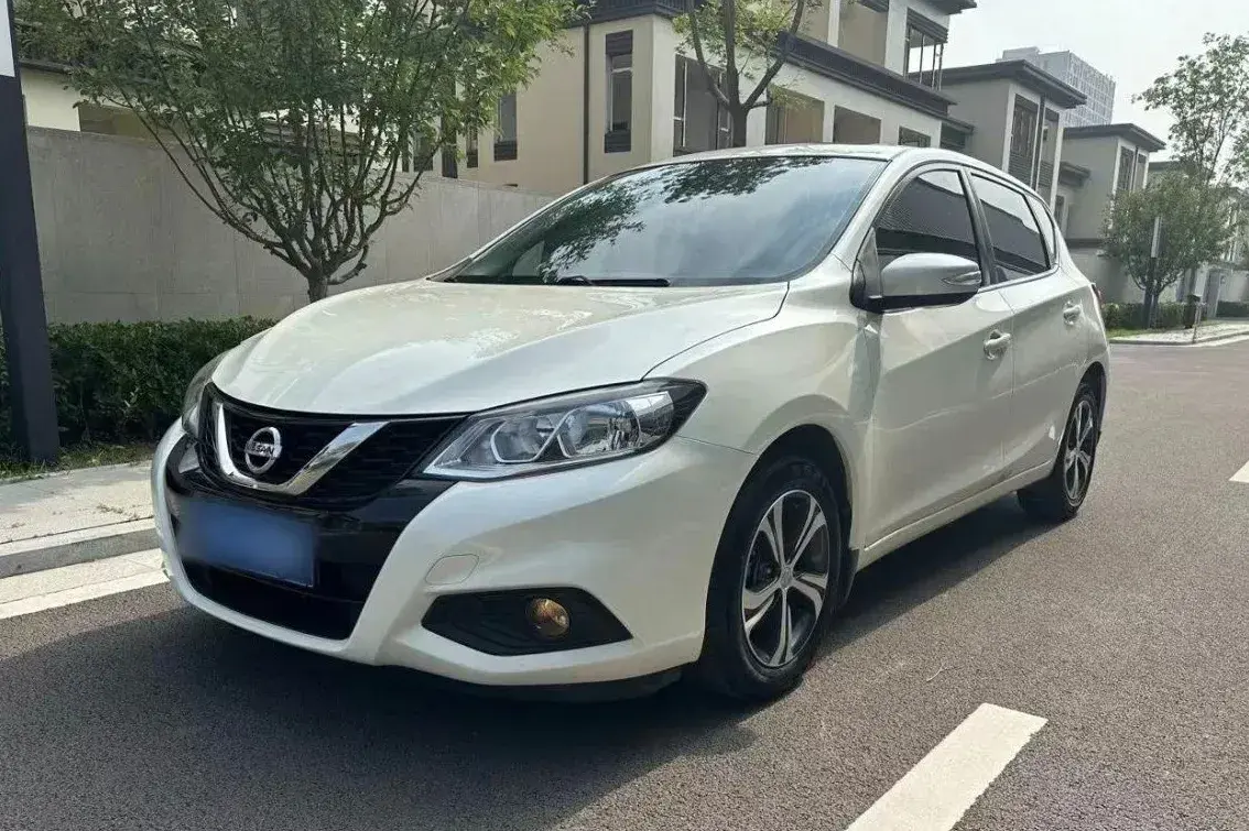 2016 Nissan Tiida 1.6L 126HP L4 CVT