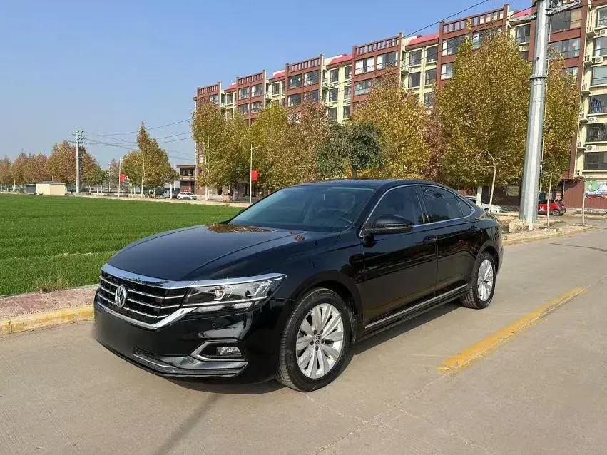 2020 Volkswagen Passat 2.0T 186HP L4 7DCT